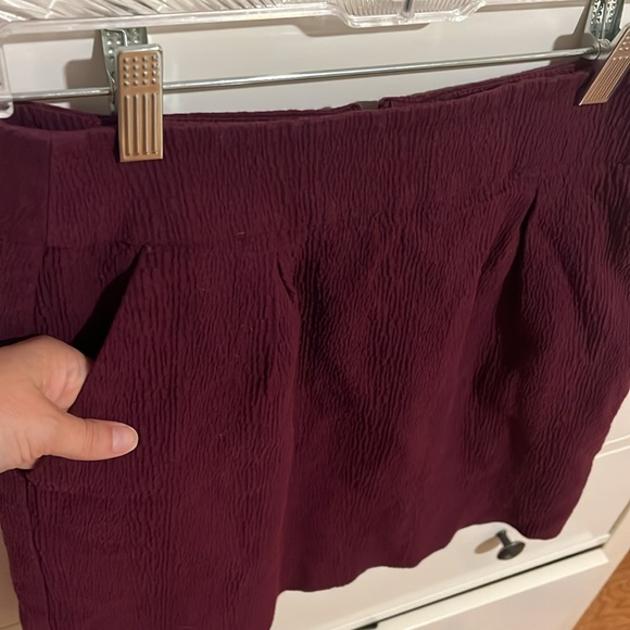 LOFT Skirt with Pockets - Picture 2 of 4